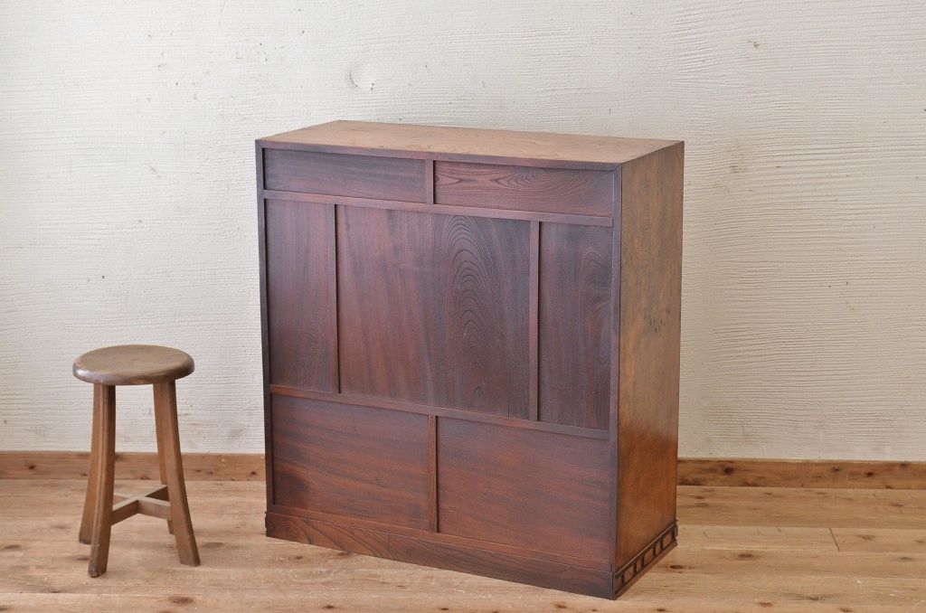 アンティーク家具　総欅!特別注文作り意匠の素晴らしい最高級茶箪笥