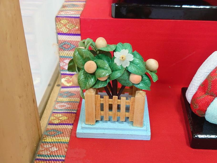 ビンテージ　木目込み人形　十五人揃　細部まで職人のこだわりを感じる可愛らしい五段雛飾り(ヴィンテージ、三越、雛人形、ひな人形、雛壇、段飾、置物、ケース付、外箱付き)(R-078507)