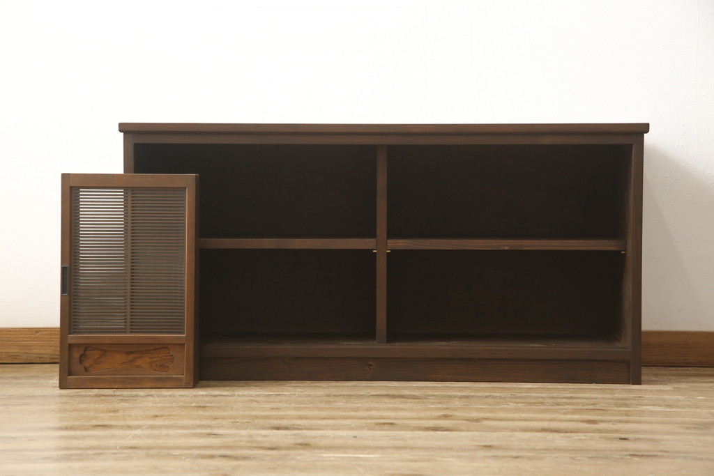 ラフジュ工房オリジナル　古建具リメイク　整然と並ぶ桟がモダンな雰囲気を醸し出すテレビ台(テレビボード、ローボード、収納棚、戸棚、リビングボード)(R-059500)