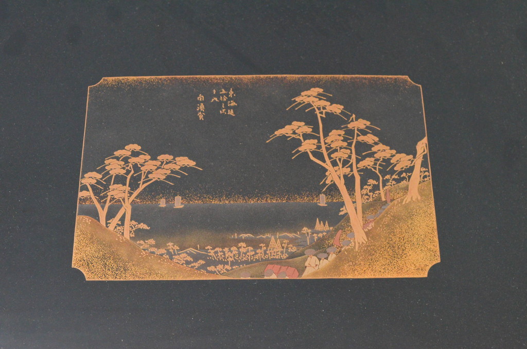 中古　美品!!　株式会社輪島工芸　輪島塗り　繊細な図柄が美しい蒔絵座卓(ローテーブル、センターテーブル、リビングテーブル)(定価約180万円)(R-077628)