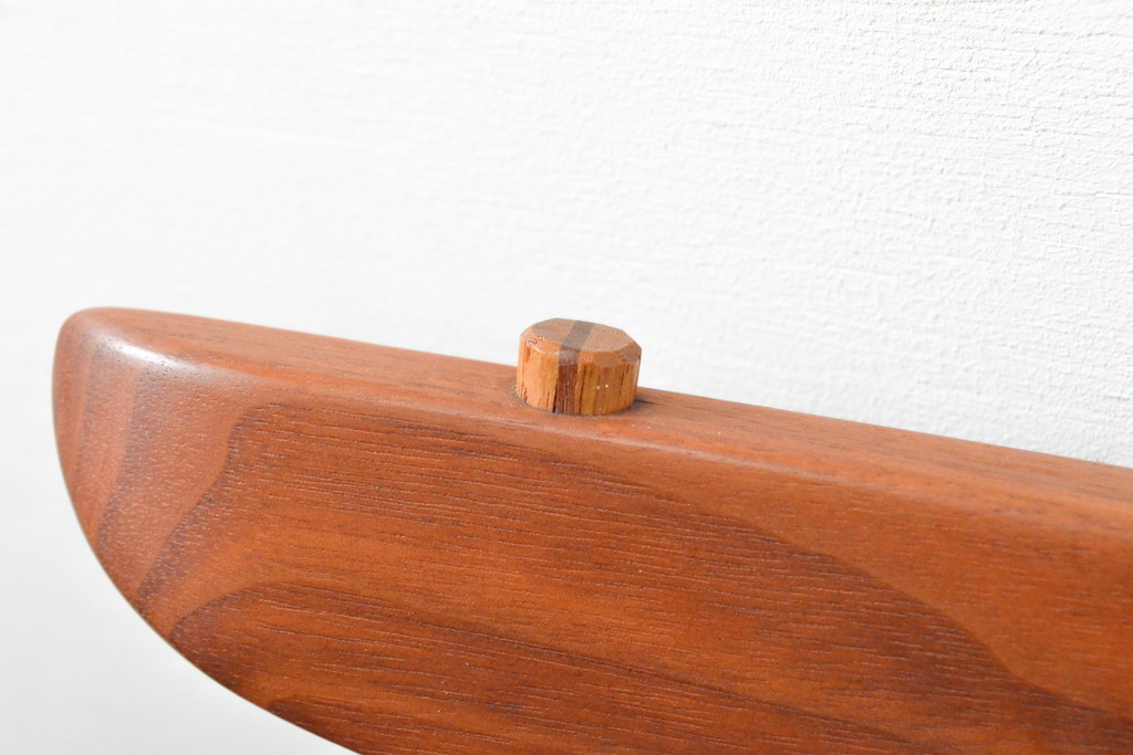 和製ヴィンテージ　ジョージナカシマ　LOUNGE ARM(ラウンジアーム)　One Arm(ワンアーム、片肘)　CN103　桜製作所　モダンに洗練された左アーム付きラウンジチェア(ジョージ・ナカシマ、イス、椅子、板座チェア、ビンテージ)(R-058614)