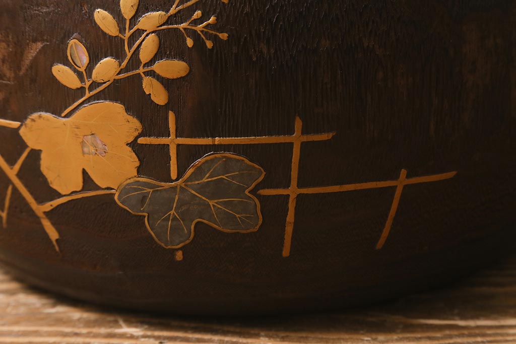 アンティーク雑貨 大正昭和初期 桐材 蒔絵・螺鈿 花鳥図が目を アンティーク雑貨 大正昭和初期 桐材 蒔絵・螺鈿 花鳥図が目を