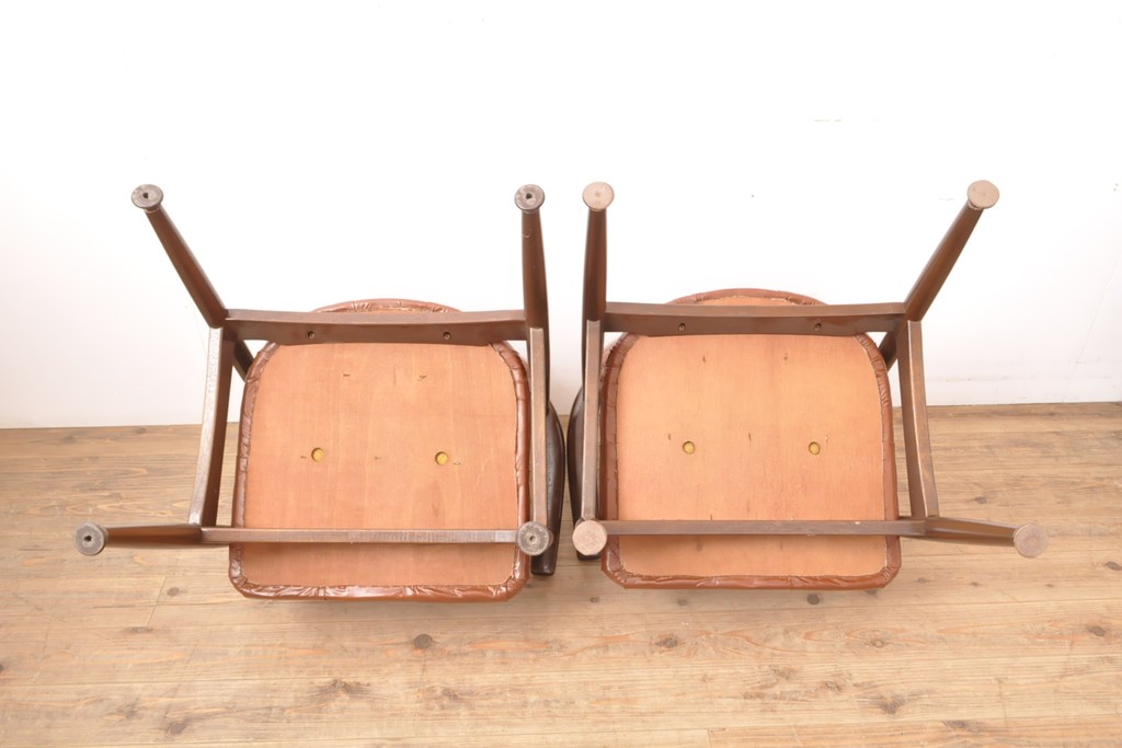 美品!　ビンテージ　辻木工　合皮　こだわりのあるデザインが目を引くアームチェア4脚セット(椅子、ダイニングチェア、ヴィンテージ)(R-054343)