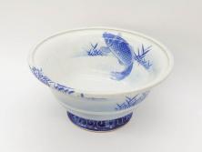 中里重利　絵唐津　約22cm　7.3寸　優美なフォルムが目を引く鉢(唐津焼、鳥、植物、深皿、和皿、中皿、変形皿、和食器、裏印、共箱付き、七寸三分)(R-079817)