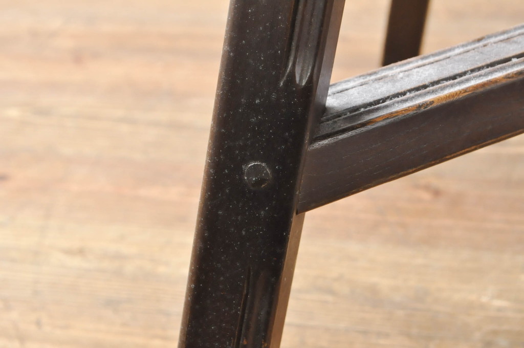 イギリスビンテージ　ERCOL(アーコール)　ニレ材　シンプルなデザインと機能性の良さが魅力的なバタフライダイニングテーブル(バタフライテーブル、ドロップリーフテーブル、エクステンションテーブル、ラウンドテーブル、丸テーブル、2人掛け、4人掛け、ヴィンテージ、英国、北欧)(R-076529)