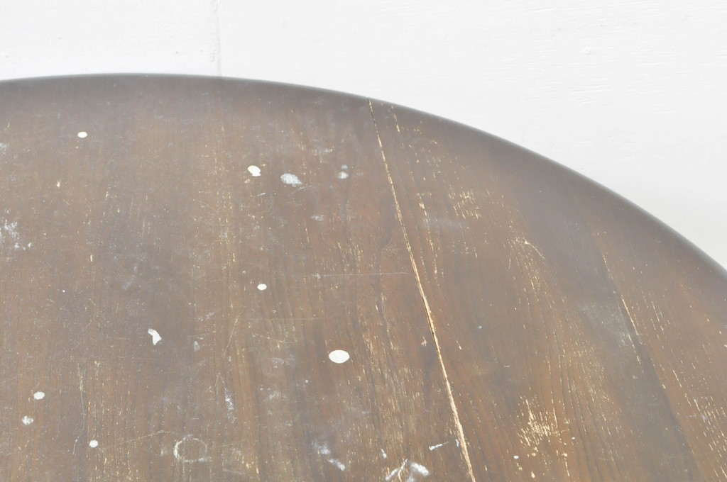 イギリスビンテージ　ERCOL(アーコール)　ニレ材　シンプルなデザインと機能性の良さが魅力的なバタフライダイニングテーブル(バタフライテーブル、ドロップリーフテーブル、エクステンションテーブル、ラウンドテーブル、丸テーブル、2人掛け、4人掛け、ヴィンテージ、英国、北欧)(R-076529)