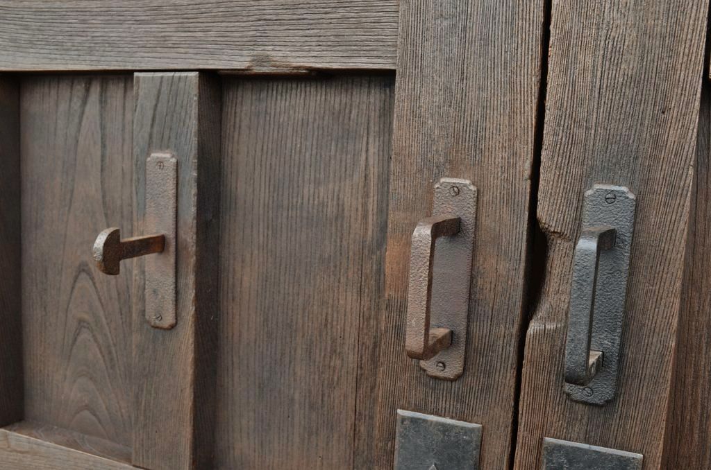 ◆総欅!味のある使い込まれた門扉一対(蔵戸、ドア、両開き)