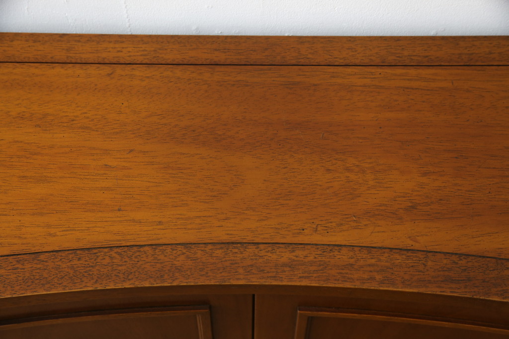 中古　DREXEL HERITAGE(ドレクセルヘリテイジ)　Triune(トライユン)　クラシカルな佇まいが魅力のコンソールテーブル(ホールチェスト、サイドボード、収納棚、戸棚、キャビネット)(定価約34万円)(R-074289)