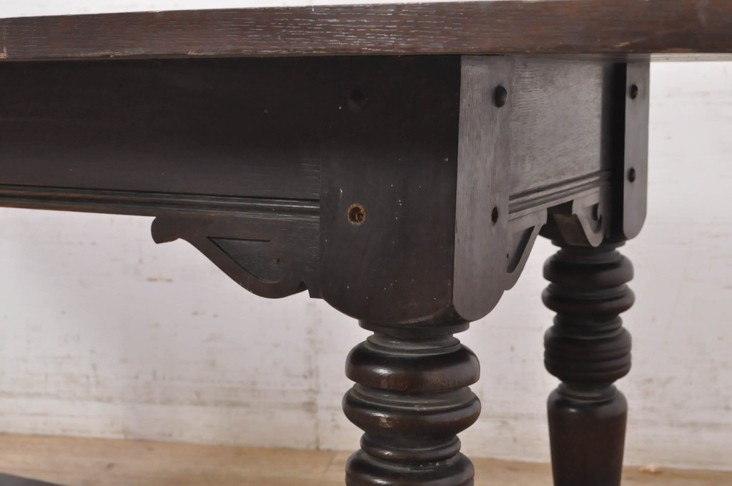 和製アンティーク　大正ロマン　ナラ材　古い洋館で使われていた脚のデザインが目を引く作業台(ダイニングテーブル、食卓、2人掛け、4人掛け)(R-069841)
