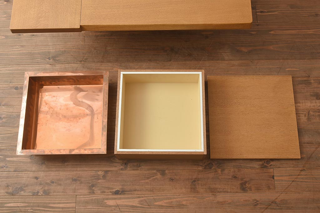在庫未使用品　IDC大塚家具　藤沢木工　ナラ材 無垢はぎ　いろり(囲炉裏、座卓、火鉢)(定価約23万5千円)(R-041748)