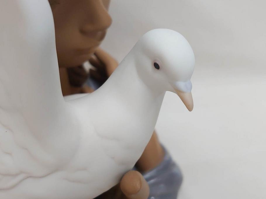 スペイン　リヤドロ　LLADRO　平和の思想　THOUGHTS OF PEACE　約37cm　細部まで丁寧につくられた優美で華麗なフィギュリン(陶器人形、置物、オブジェ、女の子、鳩、箱付き)(R-072476)