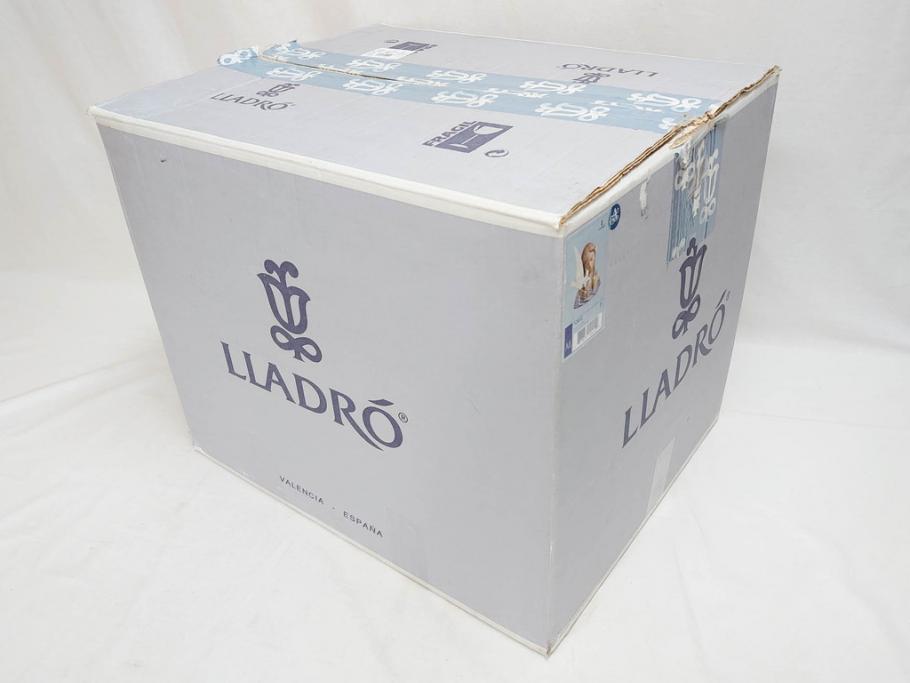 スペイン　リヤドロ　LLADRO　平和の思想　THOUGHTS OF PEACE　約37cm　細部まで丁寧につくられた優美で華麗なフィギュリン(陶器人形、置物、オブジェ、女の子、鳩、箱付き)(R-072476)