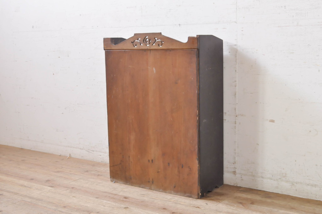 和製アンティーク　栓材　懐かしい雰囲気が魅力の小振りな本箱(ブックケース、本棚、収納棚、キャビネット、飾り棚)(R-071041)