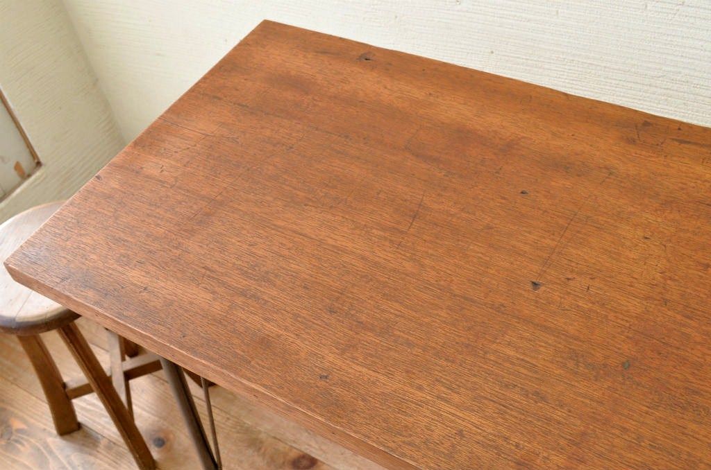 アンティーク家具　古い一枚板の鉄脚テーブル14　(机、作業台)