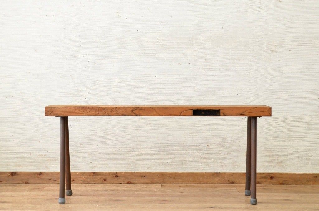 アンティーク家具　古い欅材の一枚板の鉄脚アンティークベンチ1　(長椅子)