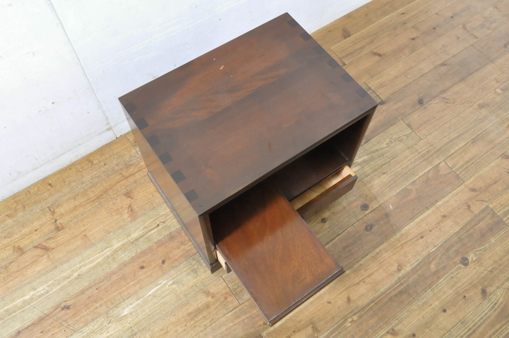 中古　美品　松本民芸家具　上品な佇まいが魅力!!分厚い材で造られたポットワゴン(茶棚、お座敷ワゴン、サイドボード)(R-064187)
