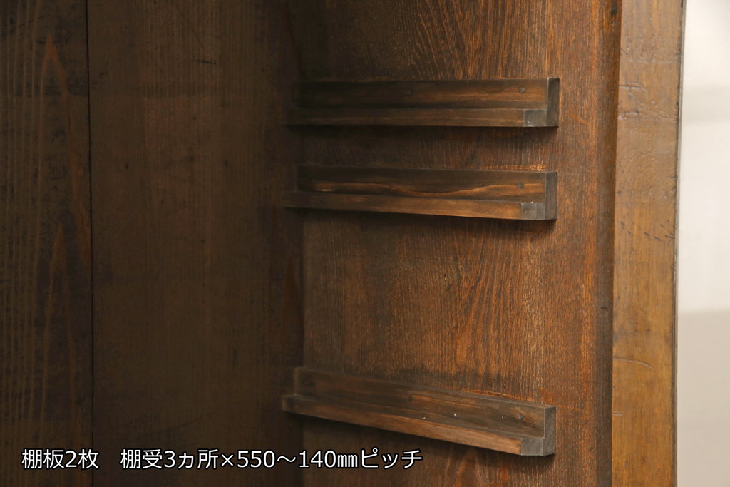 本箱を綺麗に再生!棚受け3ヶ所取り付け、風防製作。現状のお品物に合わせて1トーン程落ち着いた色に着色。