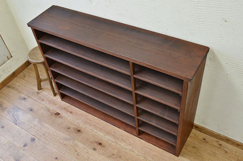 アンティーク家具　★古い木のアンティーク下駄箱(飾り棚)