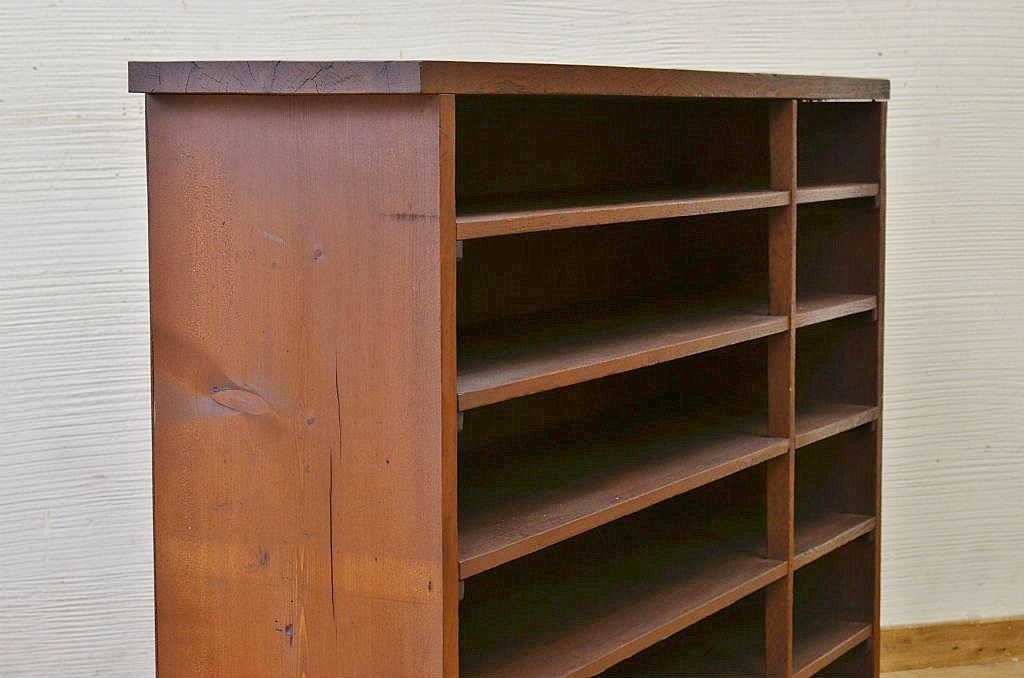 アンティーク家具　★古い木のアンティーク下駄箱(飾り棚)