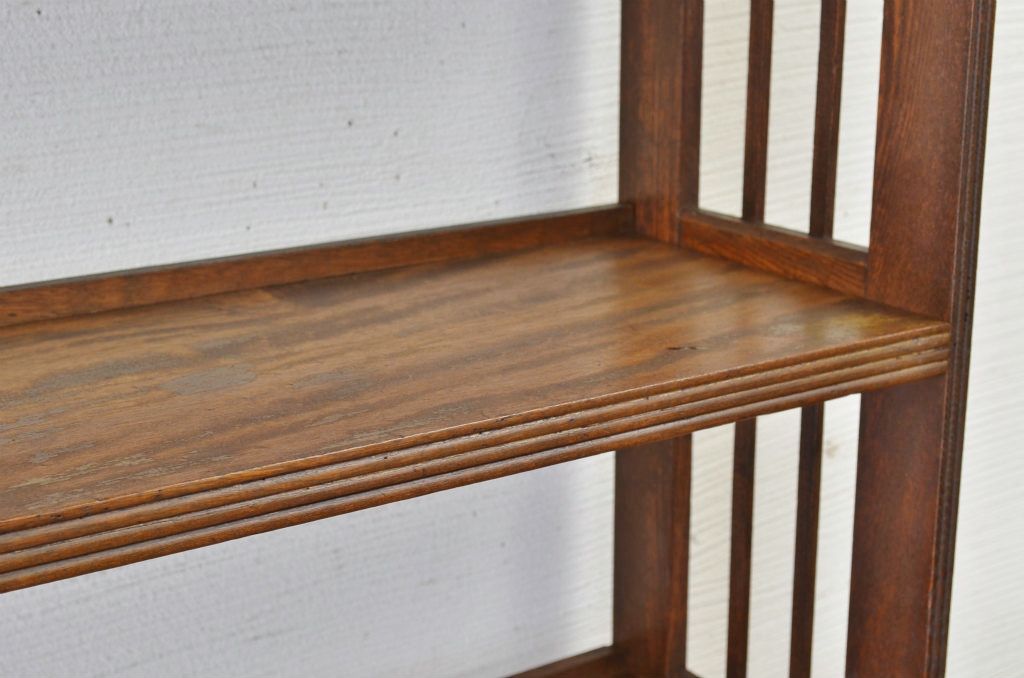 アンティーク家具　★古い木のアンティーク本棚(飾り棚)