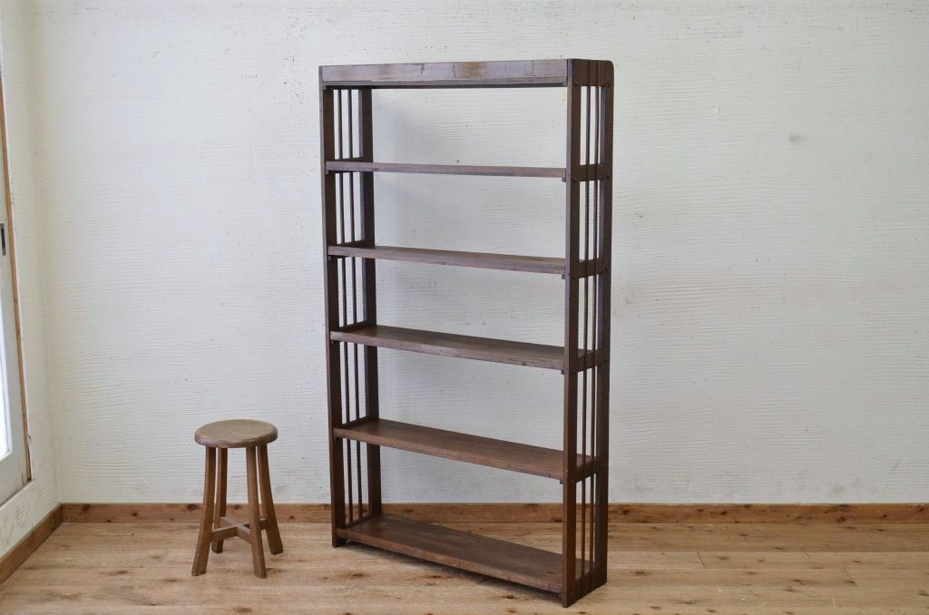 アンティーク家具　★古い木のアンティーク本棚(飾り棚)