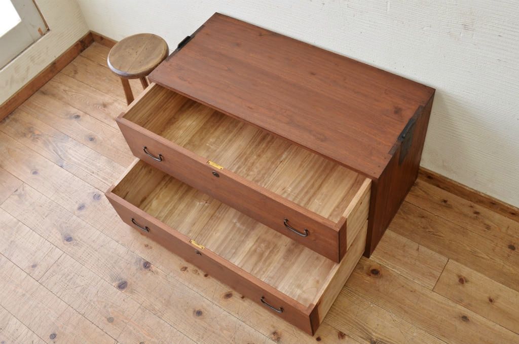 美品!シンプルなアンティークローボード(ローチェスト)