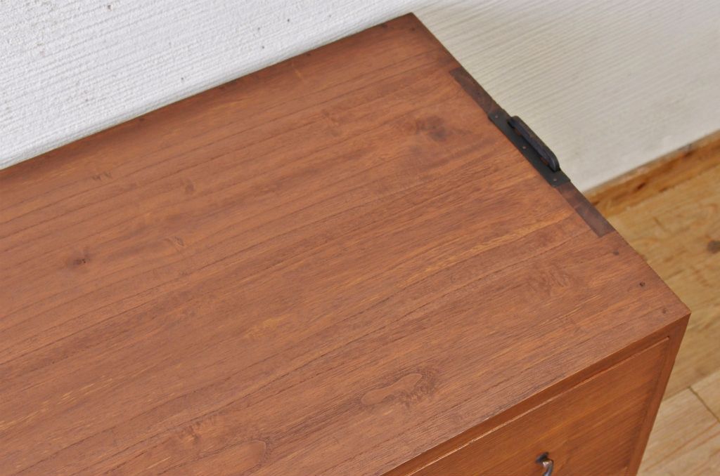 美品!シンプルなアンティークローボード(ローチェスト)
