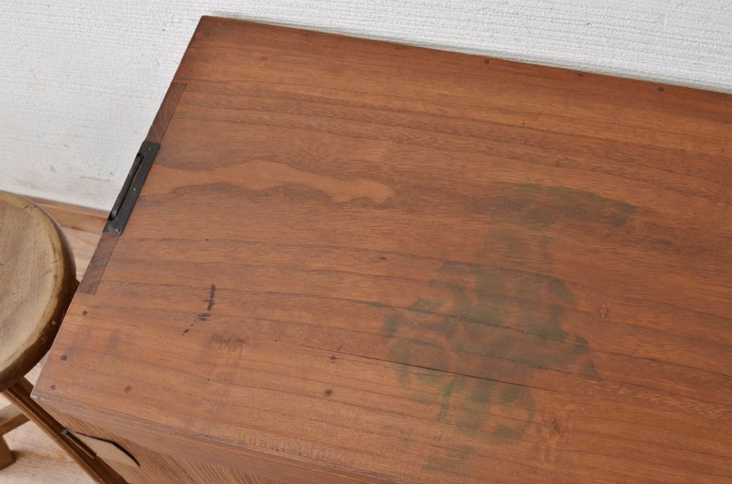 アンティーク家具　古い木のシンプルな観音開き時代箪笥ローボード