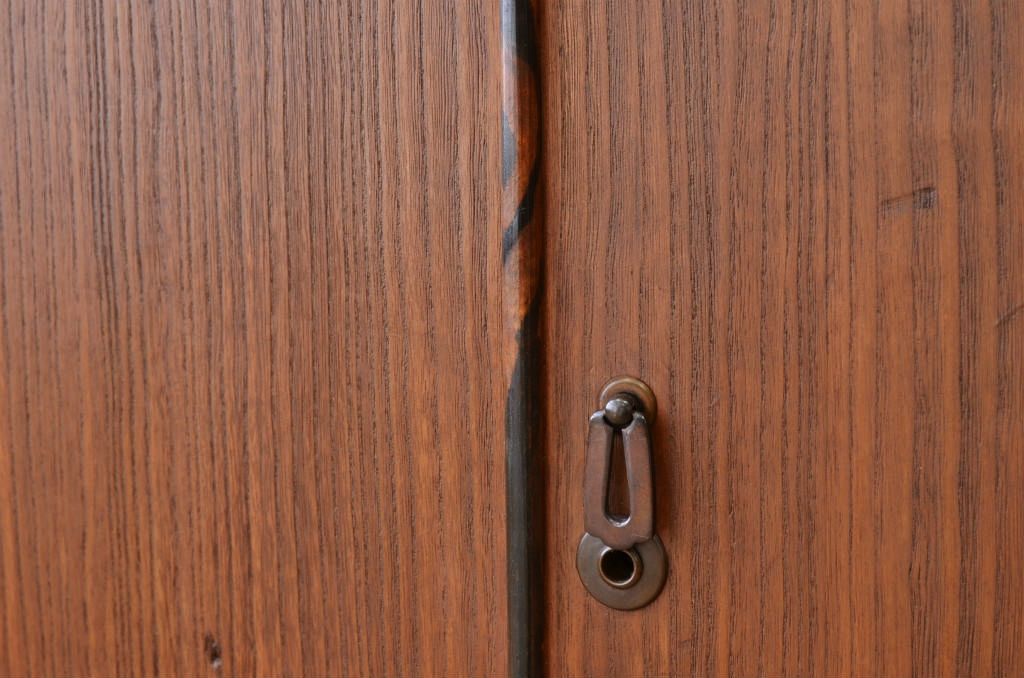 アンティーク家具　古い木のシンプルな観音開き時代箪笥ローボード