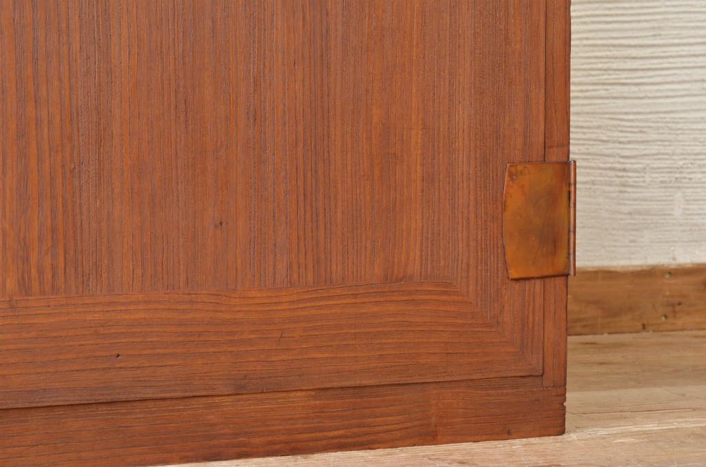アンティーク家具　古い木のシンプルな観音開き時代箪笥ローボード