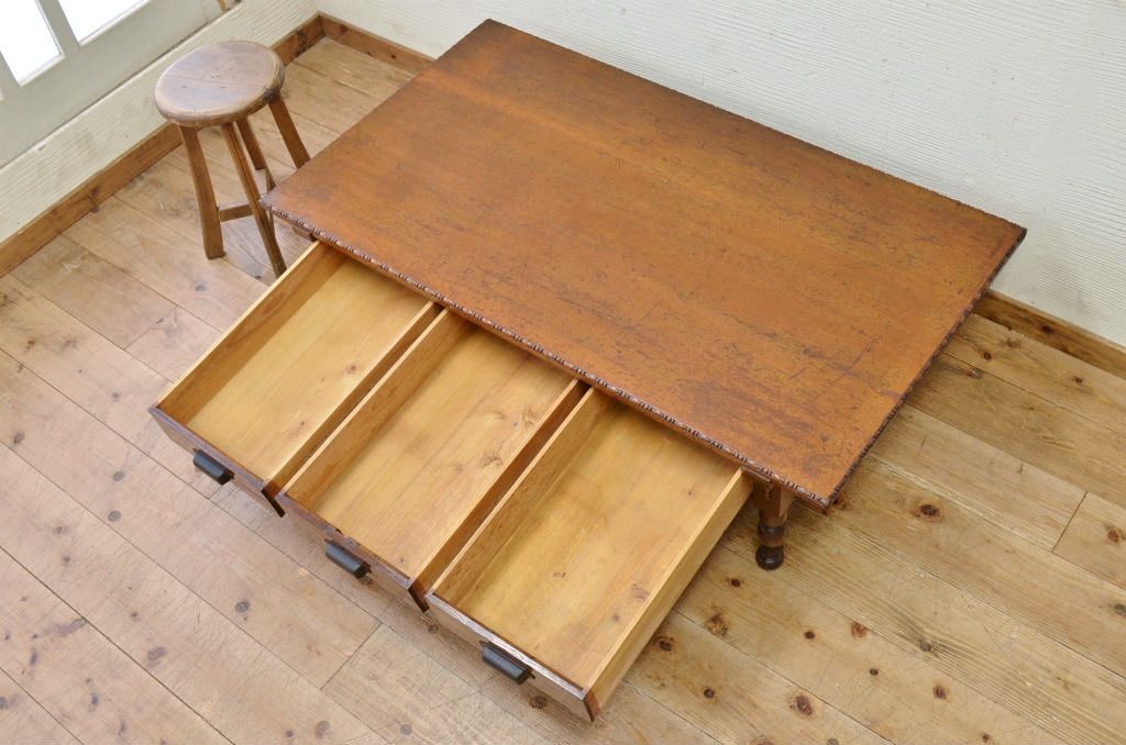 アンティーク家具　重厚!引き出し付きアンティークテーブル(作業台、机)