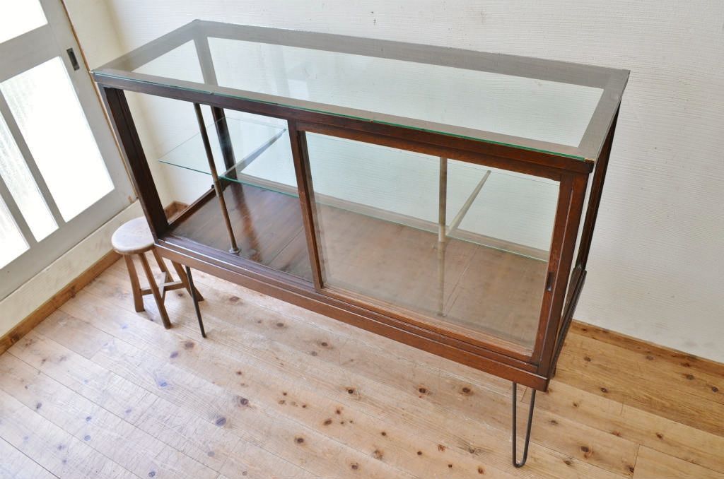 アンティーク家具　古いタバコ屋の大きな鉄脚ガラスケース(ショーケース)