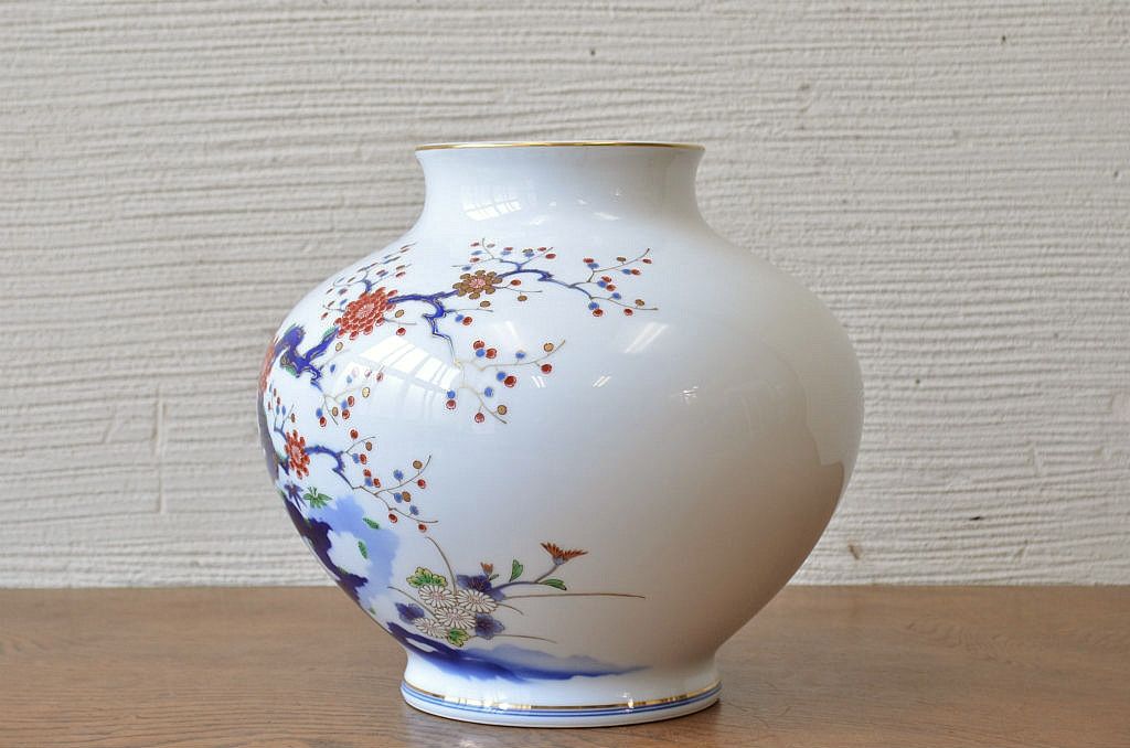 中古美品　定価20000円　深川製花瓶(有田焼)