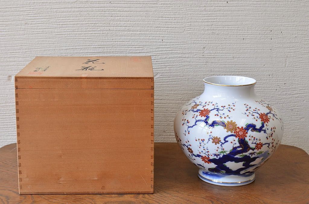 中古美品　定価20000円　深川製花瓶(有田焼)