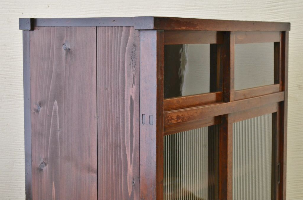 アンティーク家具　★使い込まれたアンティーク収納棚(食器棚)