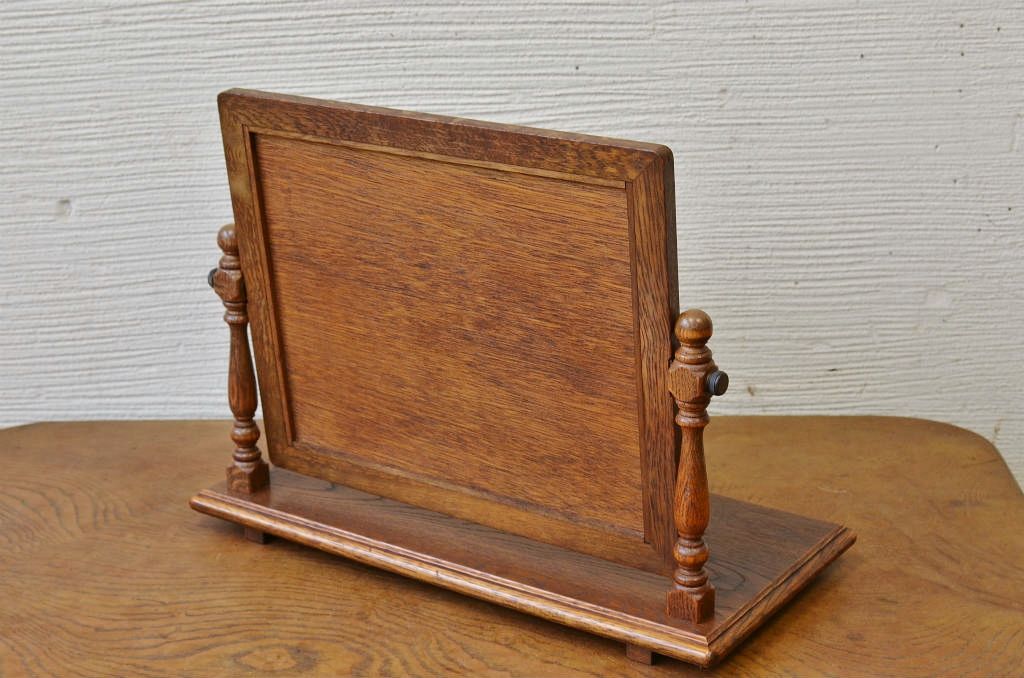 中古　メーカー不明　上質なオーク材の卓上鏡