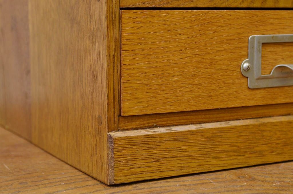アンティーク家具　古いナラ材のアンティーク小引き出し