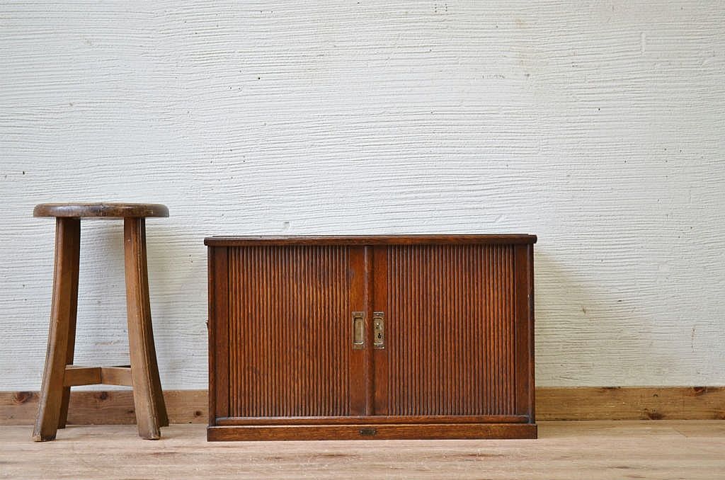 アンティーク家具　総楢材!上質なシャッター書類棚(小引き出し、蛇腹)