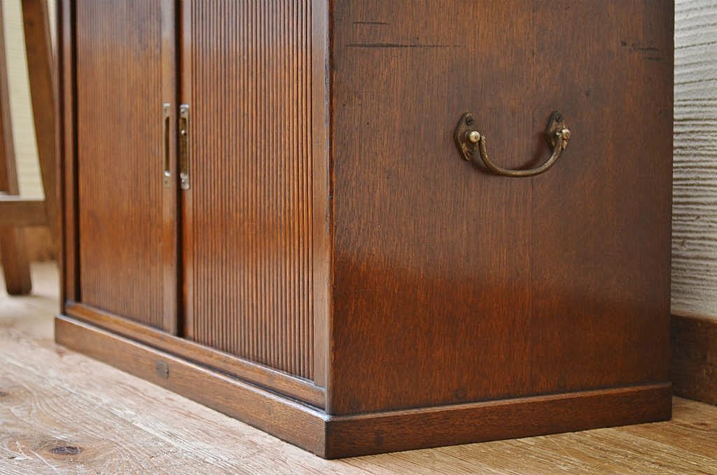 アンティーク家具　総楢材!上質なシャッター書類棚(小引き出し、蛇腹)