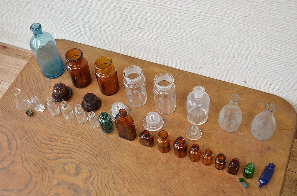 古いガラス瓶25本セット(目薬瓶、酒瓶)