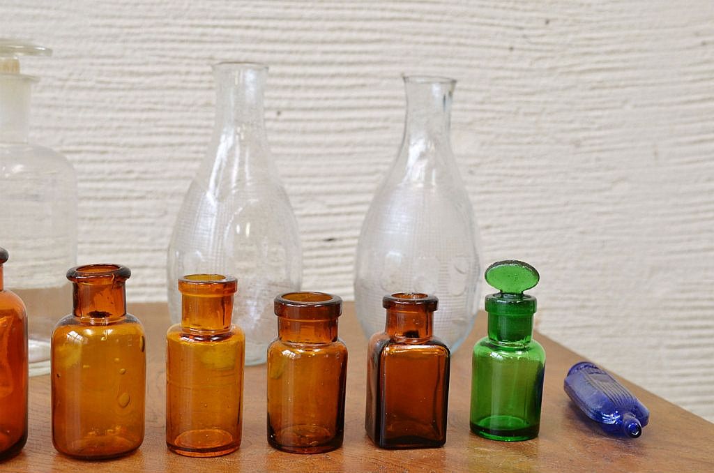 古いガラス瓶25本セット(目薬瓶、酒瓶)