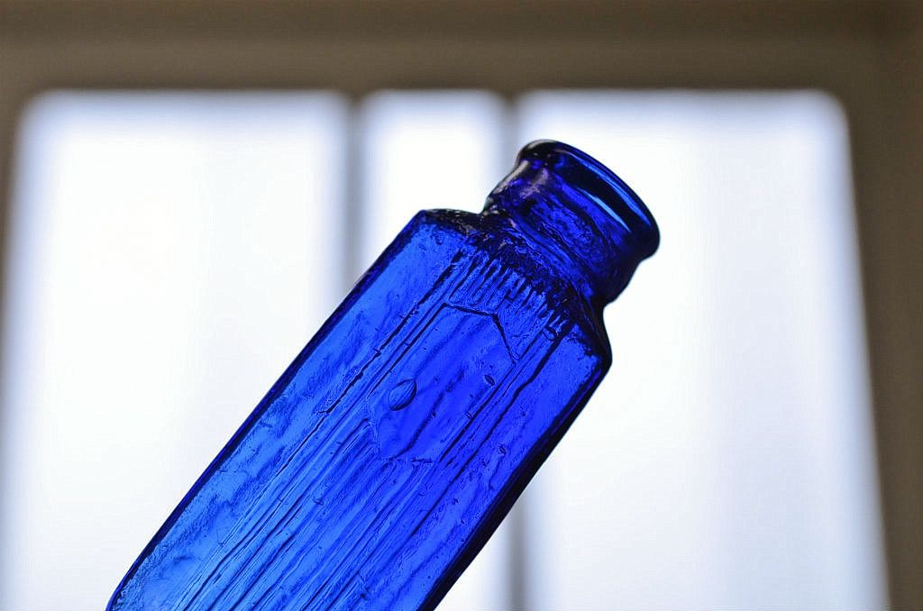 古いガラス瓶25本セット(目薬瓶、酒瓶)