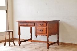 アンティーク家具　メーカー不明　作りの良いデスク(机、在宅ワーク、在宅用テーブル)