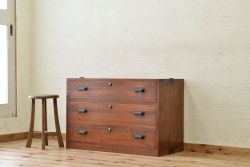 アンティーク家具　アンティークローボード(ローチェスト)2