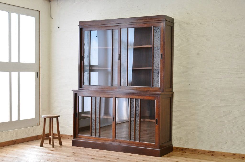 アンティーク家具　◇古いナラ材の上質な結霜ガラスアンティーク食器棚(収納棚)