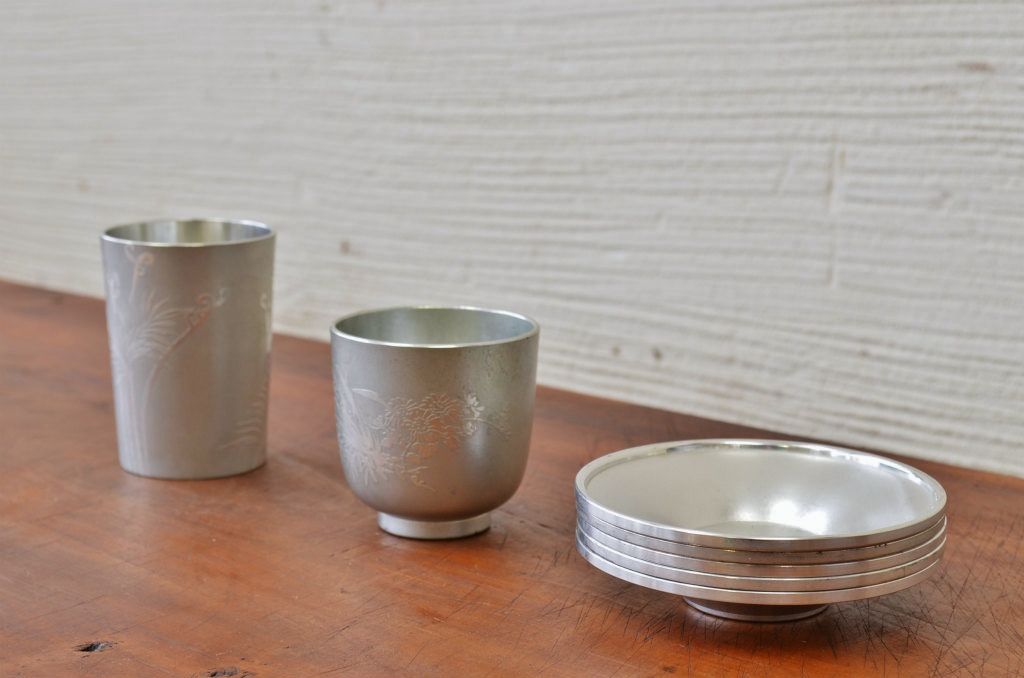 アンティーク家具　○大正昭和初期　錦製品3点セット　高山錫器　茶托