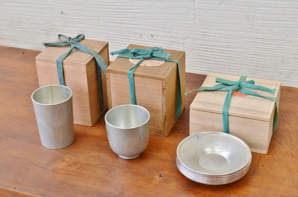 アンティーク家具　○大正昭和初期　錦製品3点セット　高山錫器　茶托