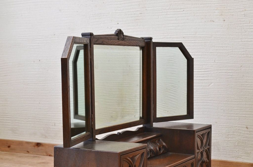 1950年頃日本製　素晴らしい彫刻のナラ材鏡台(三面鏡)