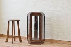 アンティーク家具　小さな五角形回転ガラスケース