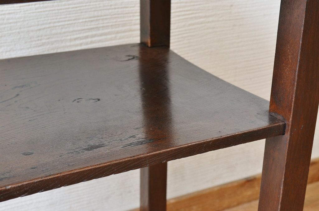 アンティーク家具　シンプルなアンティークサイドテーブル(花台)